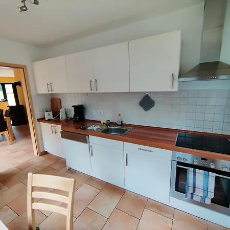 Holiday home Spacious With Wood-burning Stove, Cleaning Included Eisfeld
